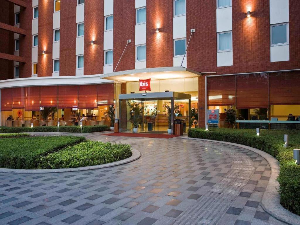 Ibis Chengdu Yongfeng Hotel Екстериор снимка